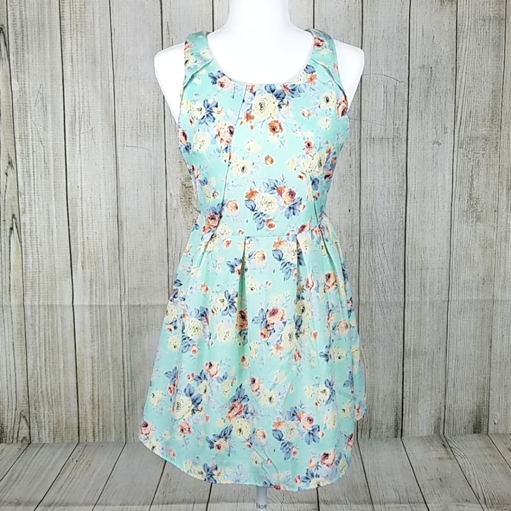 Floral spring sleeveless dress